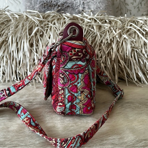 VERA BRADLEY Regal Paisley Convertible Carson Crossbody Floral Red Blue Quilted - Picture 11 of 15
